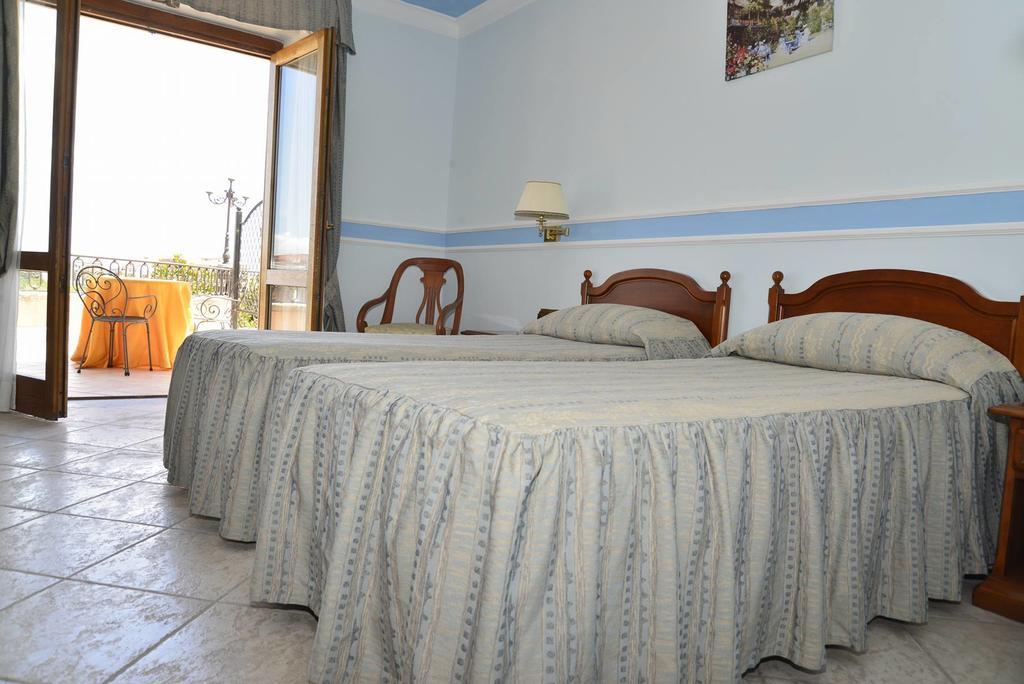 Afrodite Boutique Hotel Bovalino Marina Buitenkant foto