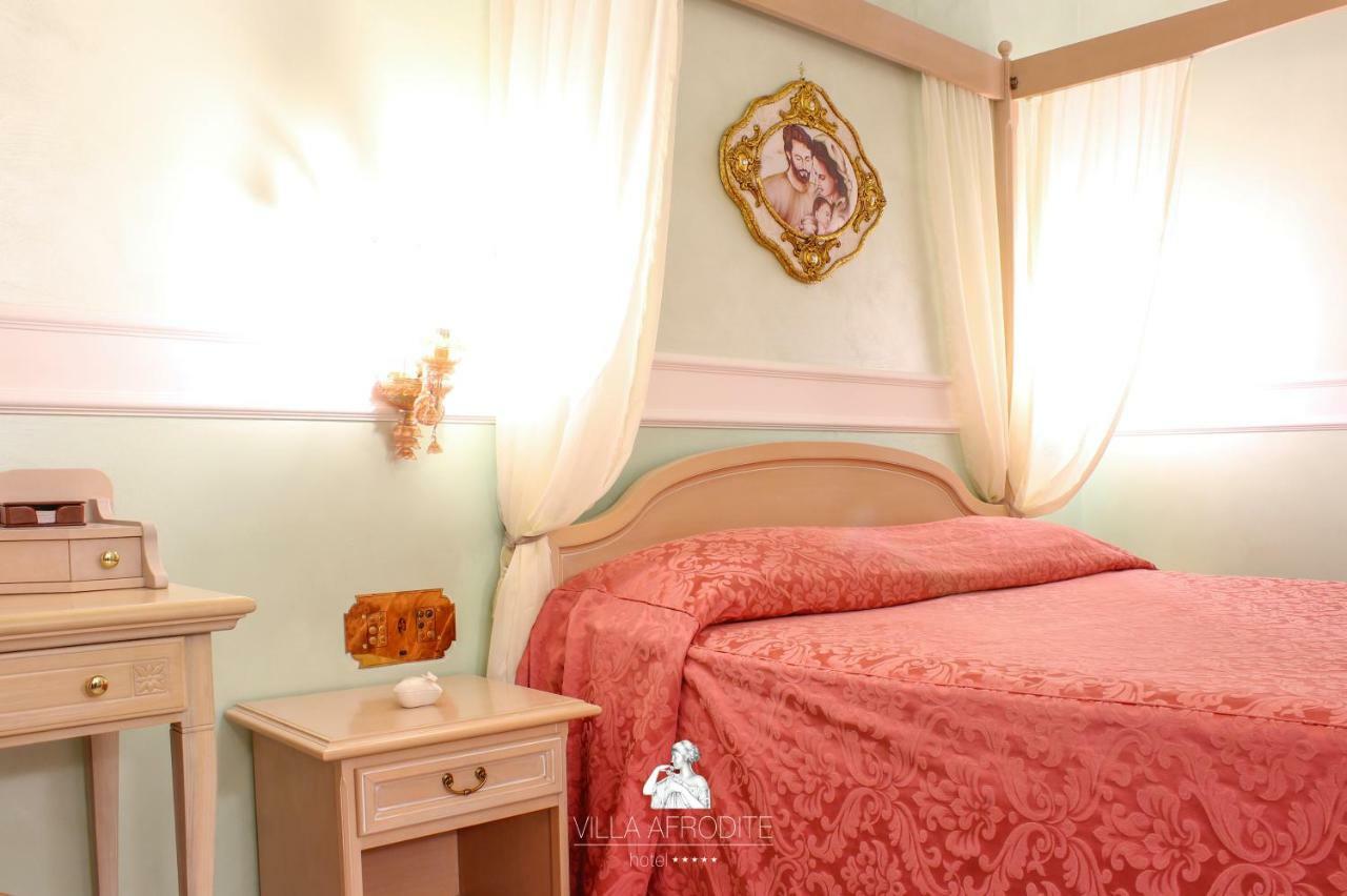 Afrodite Boutique Hotel Bovalino Marina Buitenkant foto